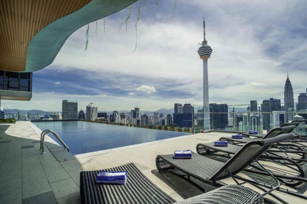 Ceylonz Suites KLCC By Twin Tower View