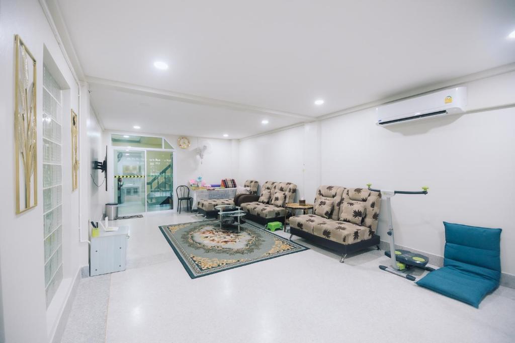 Paradise Found - Hat Yai 292sqm Family Home