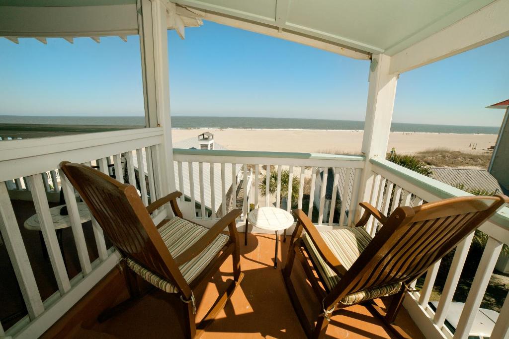 DeSoto Beach Terraces