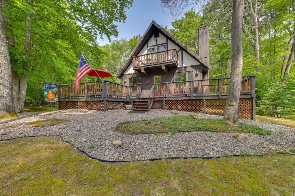 Gaylord Cabin with Game Room, Pool and Lake Access!