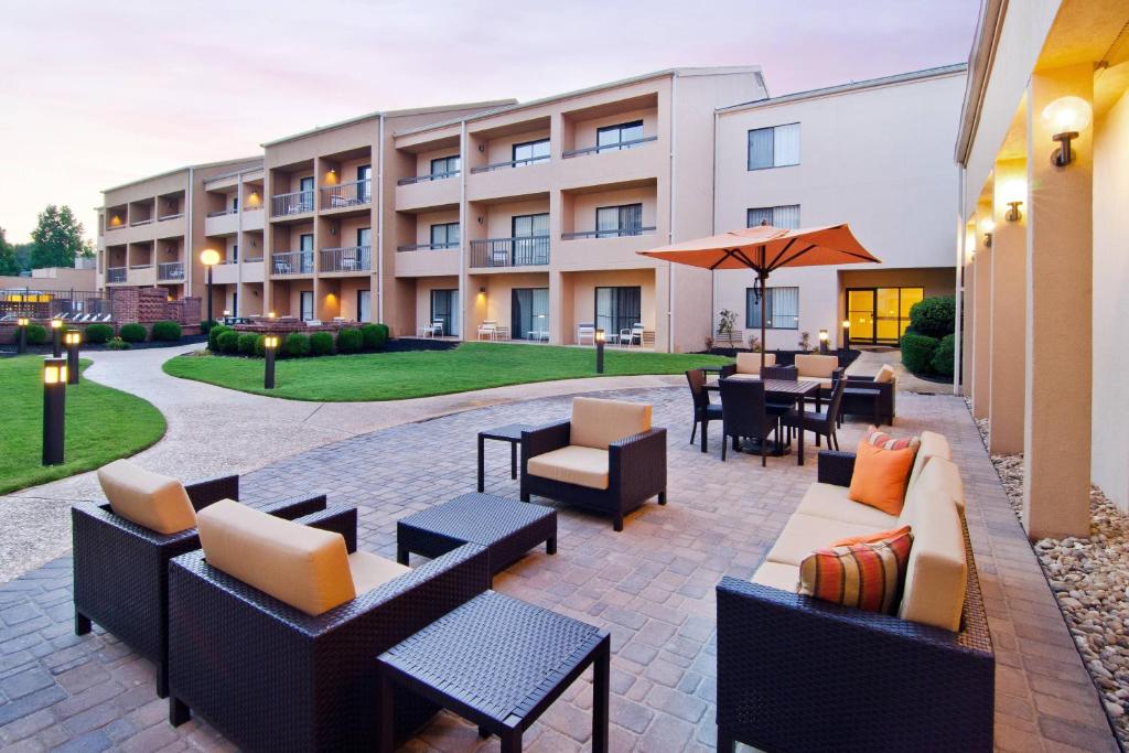 Courtyard by Marriott Huntsville University Drive