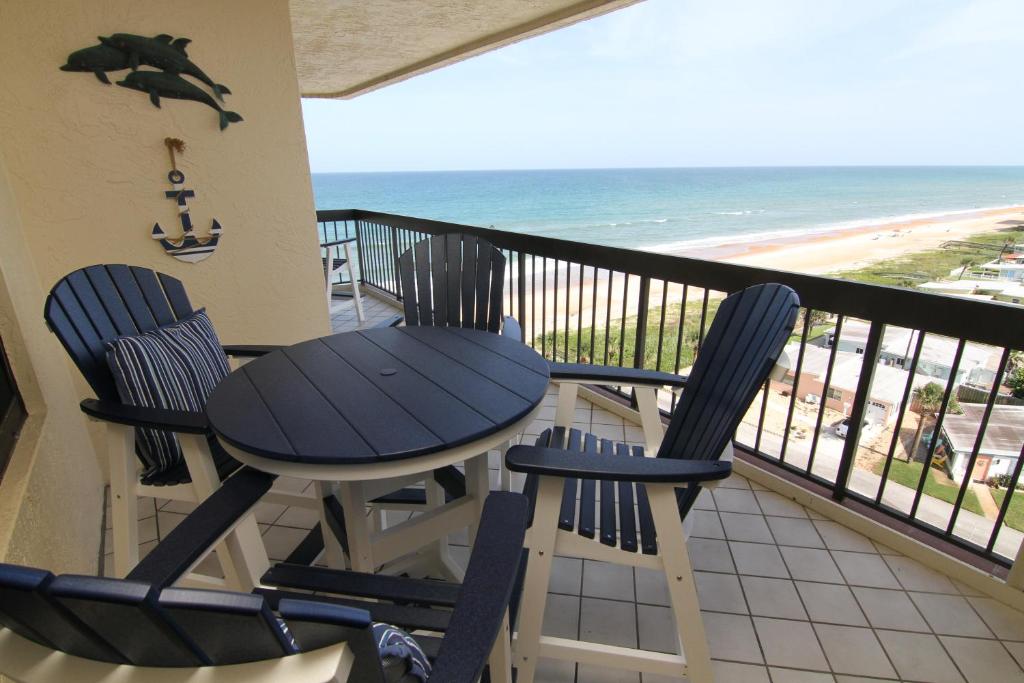 Sunrise beach views with top complex amenities and pool access!