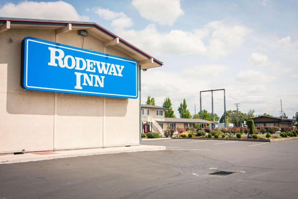 Rodeway Inn