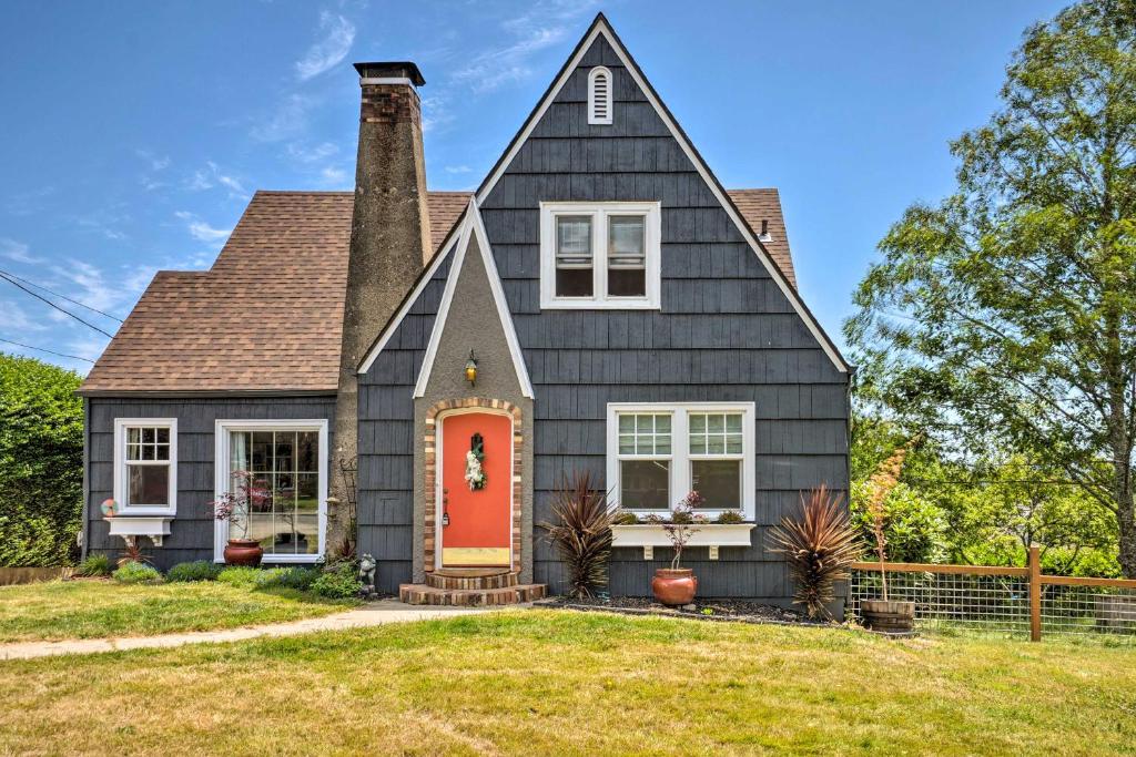 The Old McCullough Home with Rooftop Deck, View