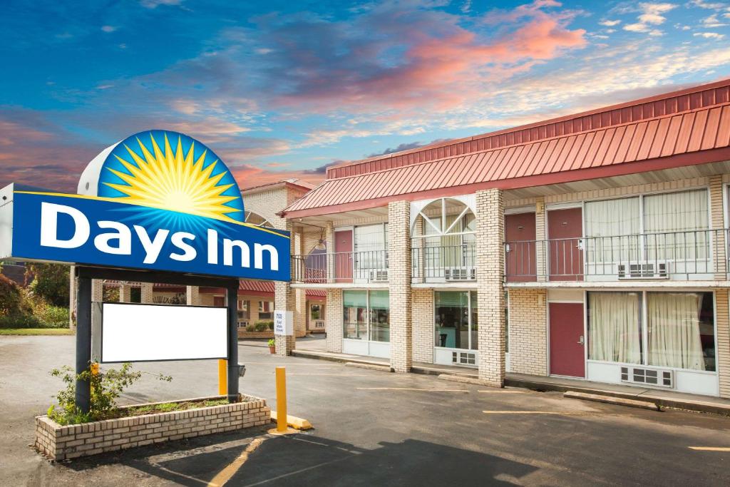 Days Inn by Wyndham Mountain View