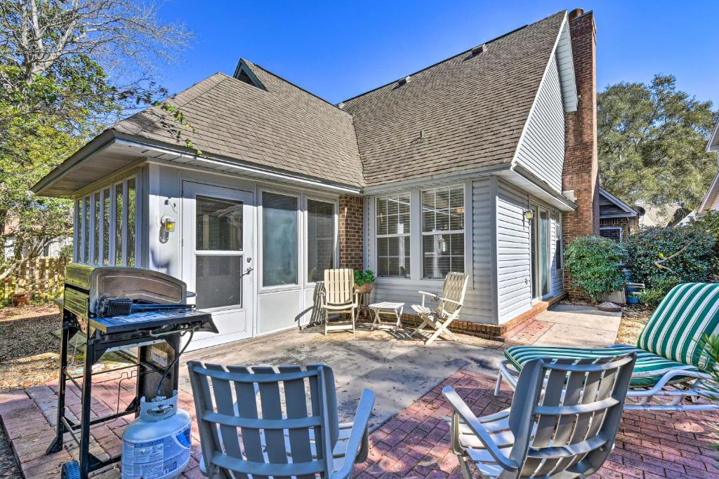 Family-Friendly Home Near Destin Beaches