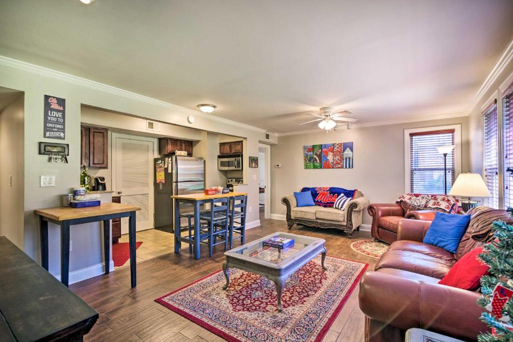 Oxford Condo about 1 Mi to Ole Miss and The Grove!