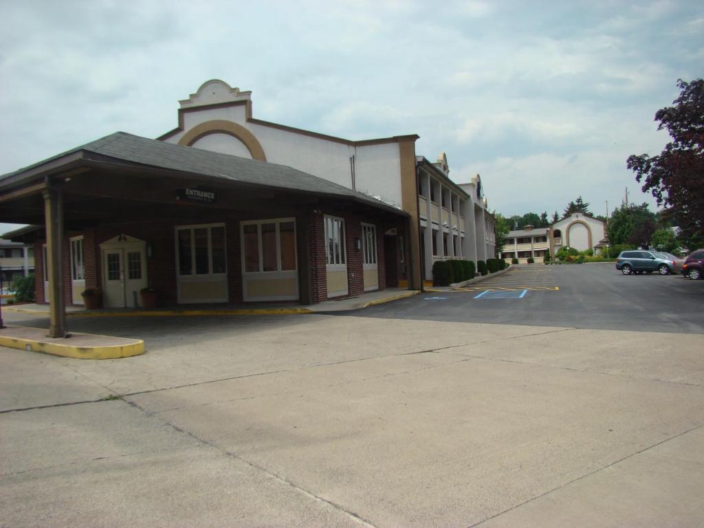 Aderi Hotel Near Bucknell University