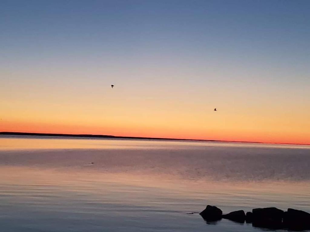 Bayview Lakefront Inn