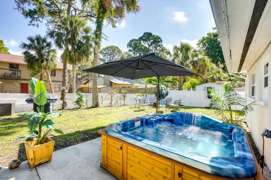 Port Richey Home with Private Hot Tub Pets Welcome!