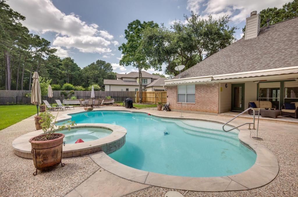 Sprawling Montgomery Oasis Pool, Near Lake Conroe