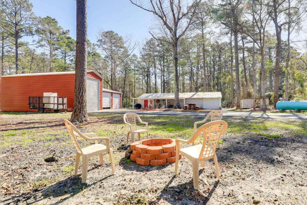 Secluded Newport Getaway with Fire Pit and Grill!